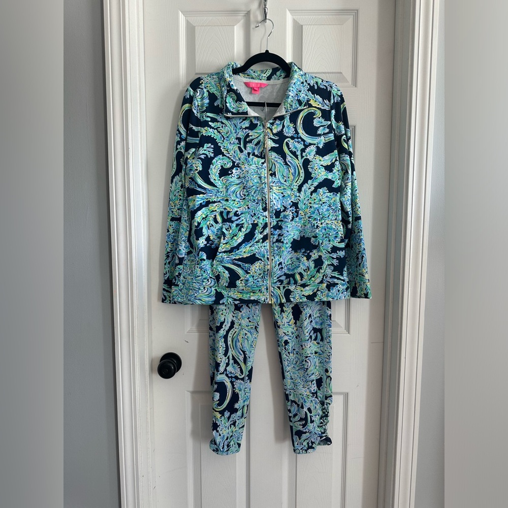 Lilly Pulitzer zip up sweatshirt jacket and Leggings set